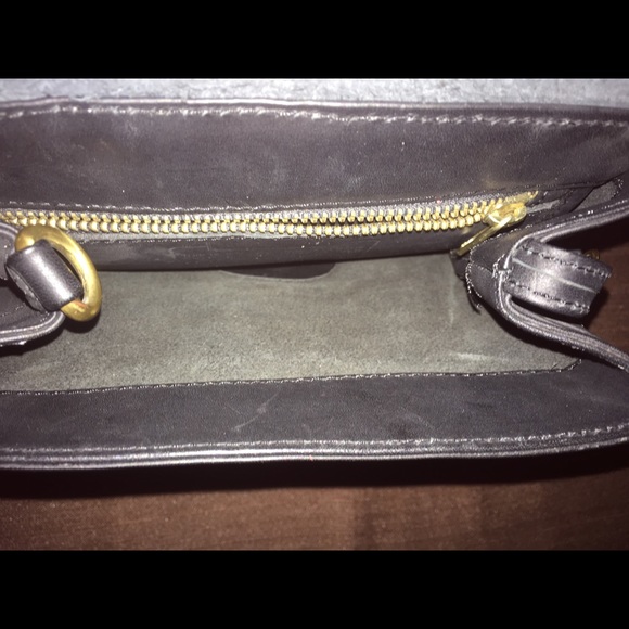 Leather backpack - Picture 4 of 7